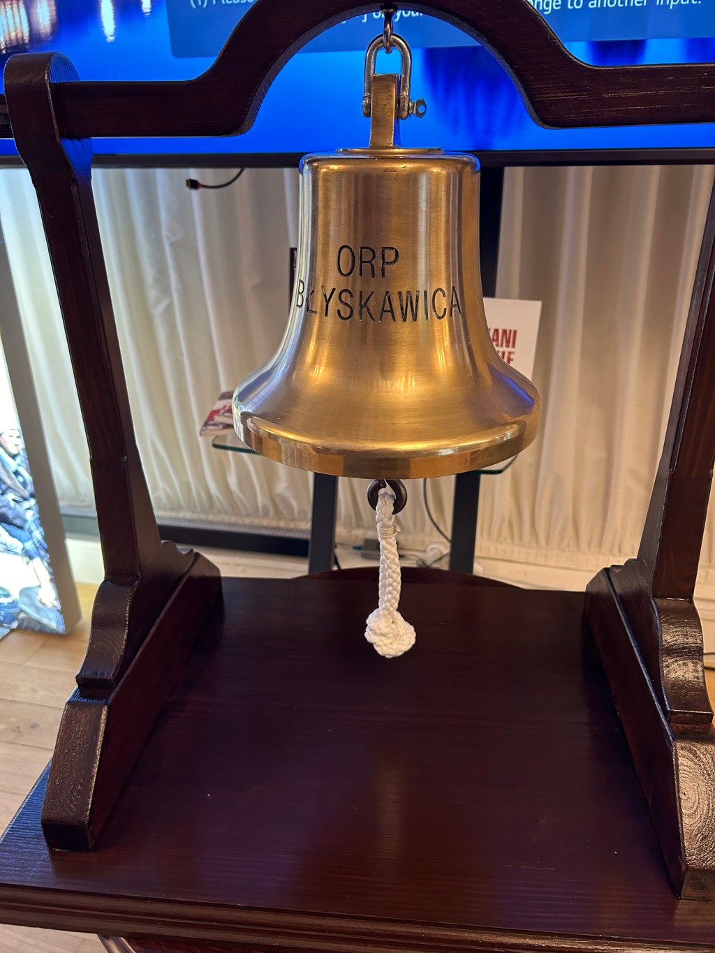 The bell from ORP BLYSKAWICA is a symbol of the ship’s service and&nbsp;legacy.