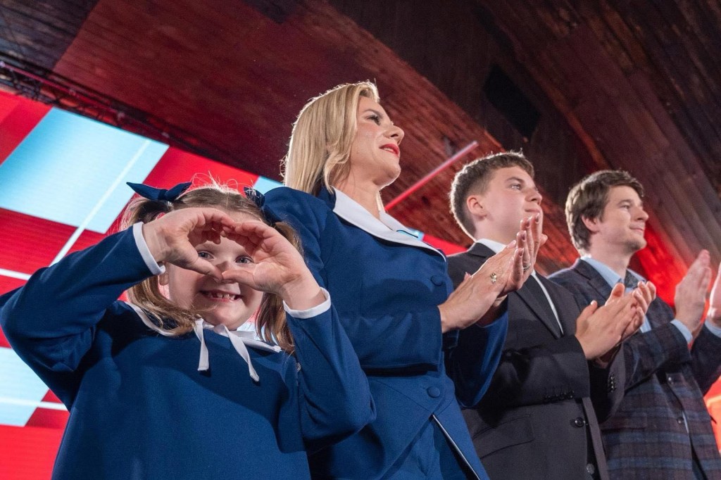 Żadne dziecko na to nie zasługuje: internetowe ataki na Kasię Nawrocką to sygnał&nbsp;ostrzegawczy.