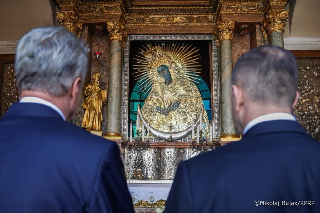 President Karol Nawrocki in Vilnius – prayer at the Gate of Dawn, meetings with Lithuanian authorities, and tribute to the heroes of the Vilnius&nbsp;Region.