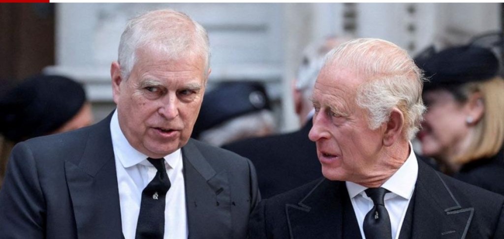 Król Karol III pozbawił księcia Andrzeja wszystkich tytułów i honorów&nbsp;królewskich