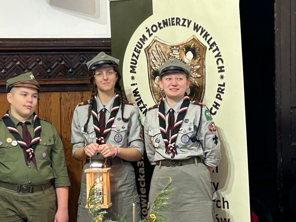 Betlejemskie Światło Pokoju i Wigilia w Muzeum Żołnierzy Wyklętych i Więźniów Politycznych&nbsp;PRL