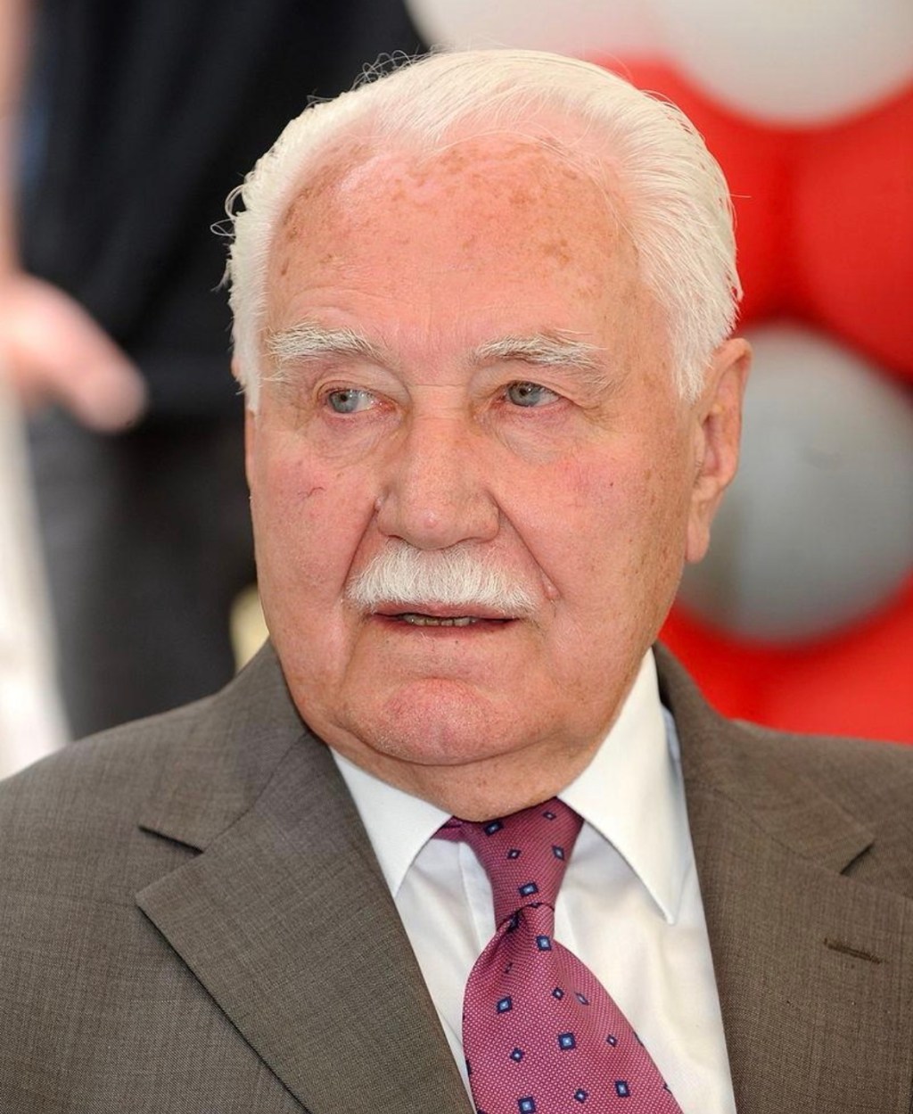 „Smoleńsk 2010. Utraceni strażnicy pamięci polskiej&nbsp;emigracji”