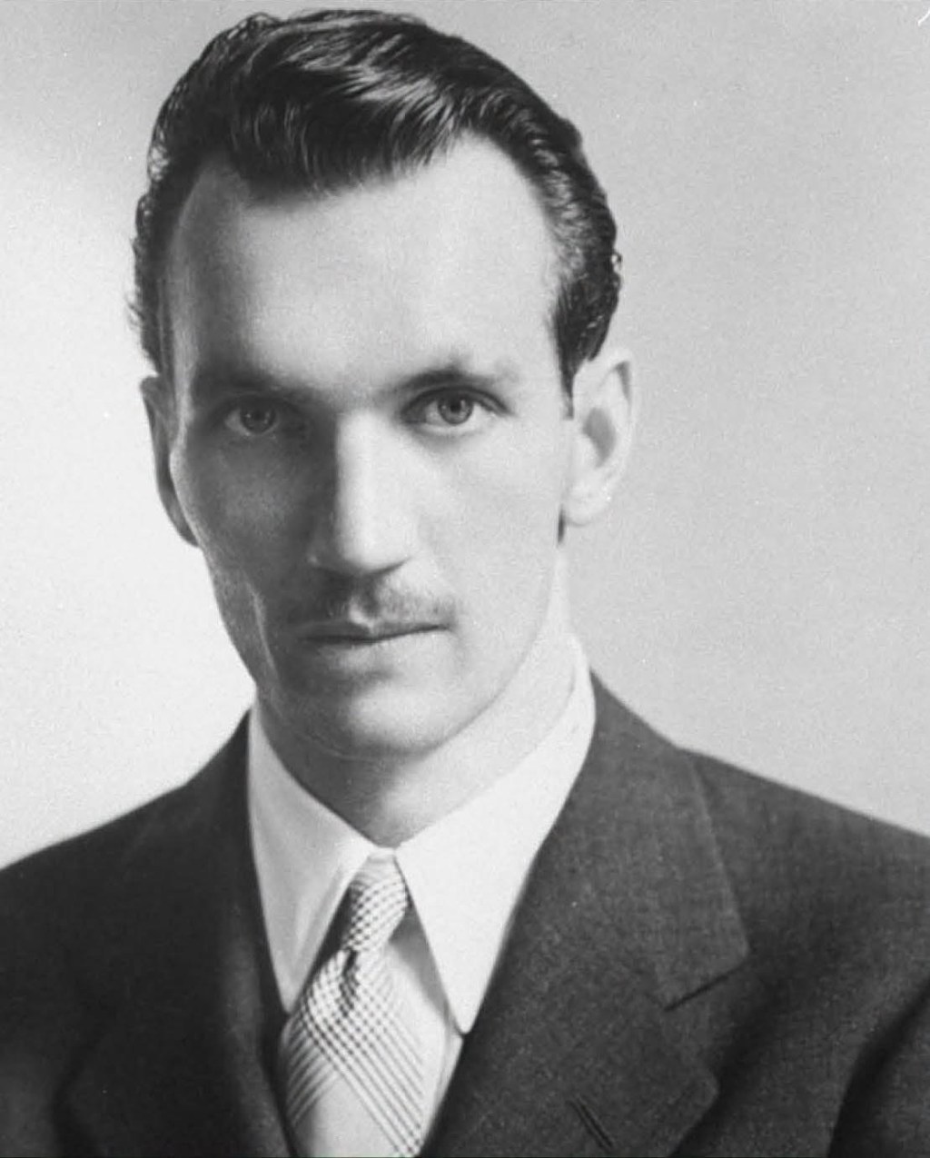 Jan Karski – The Man Who Risked His Life to Tell the World the Truth About the Holocaust.