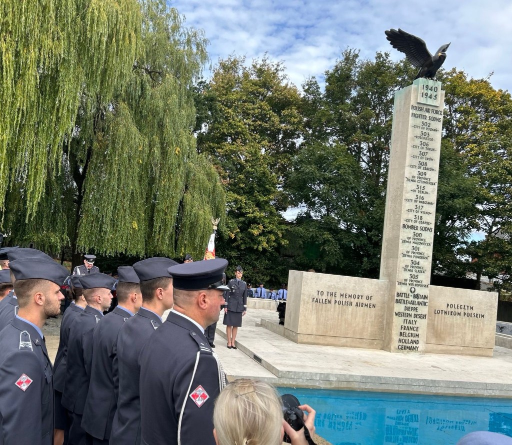 🇵🇱✈️ POLISH AIRMEN IN BRITAIN – THE WINGS OF POLAND IN THE WEST.  Remembering those who fought when Poland was under&nbsp;occupation.